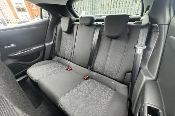 2022 Vauxhall Mokka 1.2 Turbo Design SUV 5dr Petrol Manual Euro 6 (s/s) (130 ps) - Cloth, photo 43