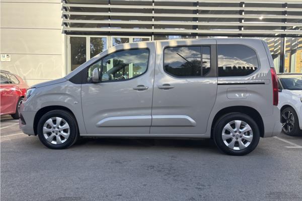 2021 Vauxhall Combo Life 1.2 Turbo SE MPV 5dr Petrol Auto Euro 6 (s/s) (130 ps) - Cloth, photo 5