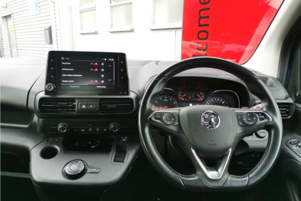 2021 Vauxhall Combo Life 1.2 Turbo SE MPV 5dr Petrol Auto Euro 6 (s/s) (7 Seat) (130 ps) - Cloth, photo 11