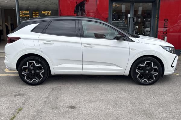 2023 Vauxhall Grandland 1.2 Turbo Ultimate SUV 5dr Petrol Auto Euro 6 (s/s) (130 ps) - Berson Black, photo 9