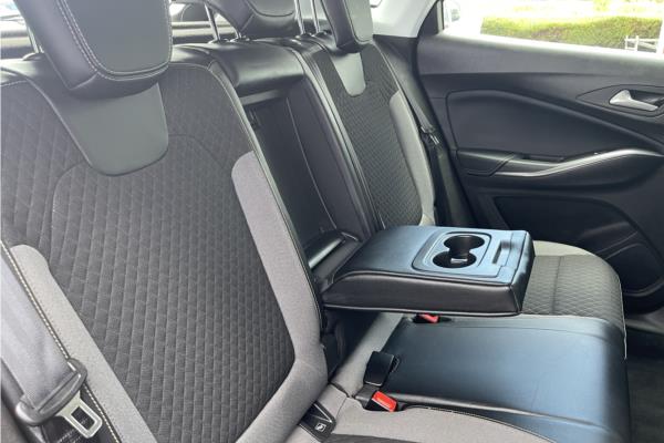 2019 Vauxhall Grandland X 1.2 Turbo GPF Sport Nav SUV 5dr Petrol Auto Euro 6 (s/s) (130 ps) - Cloth, photo 36