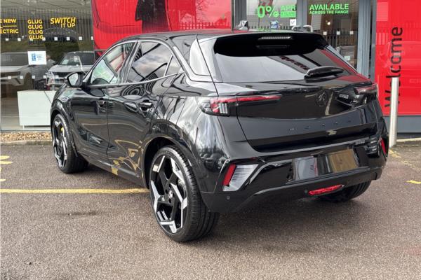 Vauxhall Mokka HAT 54kWh 11kWCh 281ps GSE - Blk Gse Alcntra, photo 5