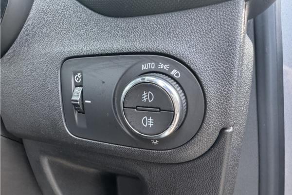 2021 Vauxhall Crossland 1.2 Turbo Ultimate Nav SUV 5dr Petrol Manual Euro 6 (s/s) (130 ps) - Cloth/Alcantara, photo 21