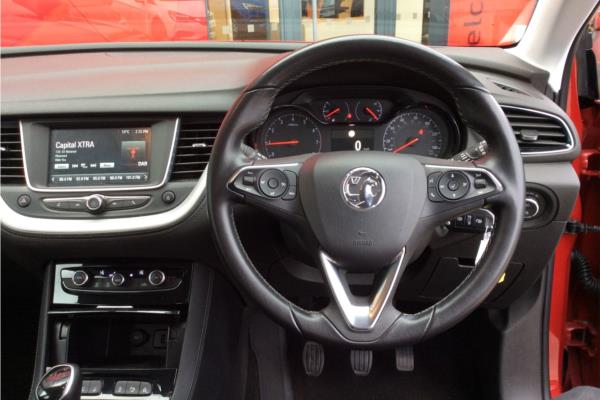 2018 Vauxhall Grandland 1.2T SE 5dr - Cloth, photo 11