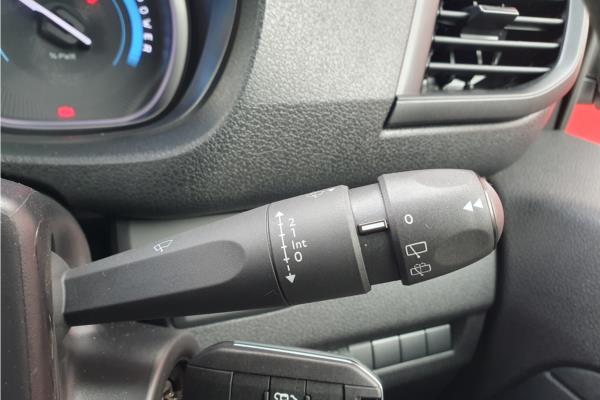2023 Vauxhall Vivaro-e Life - Curitiba Triton, photo 26