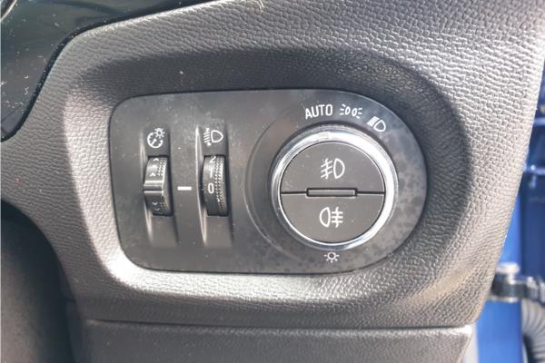 2021 Vauxhall Corsa 1.2 Turbo Elite Hatchback 5dr Petrol Auto Euro 6 (s/s) (100 ps) - Deep Blue Mstrl, photo 21