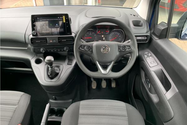 2020 Vauxhall Combo Life 1.2 Turbo GPF Energy MPV 5dr Petrol Manual Euro 6 (s/s) (7 Seat) (110 ps) - Cloth, photo 10