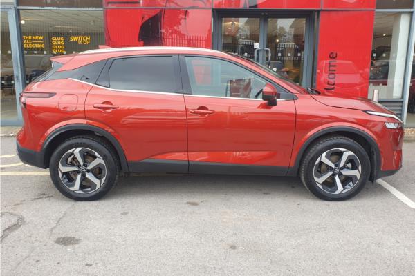 Non Franchise 2024 Nissan Qashqai 1.3 DIG-T MHEV N-Connecta SUV 5dr Petrol Hybrid XTRON Euro 6 (s/s) (158 ps) - Fabic - Cloth, photo 9