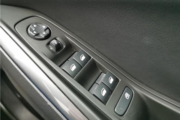 2021 Vauxhall Grandland X 1.2 Turbo SRi Nav SUV 5dr Petrol Manual Euro 6 (s/s) (130 ps) - Cloth/Leather, photo 22
