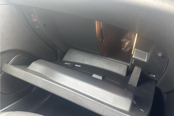 2021 Vauxhall Grandland X 1.2 Turbo SRi Nav SUV 5dr Petrol Manual Euro 6 (s/s) (130 ps) - Cloth, photo 26