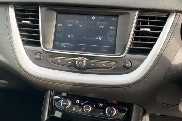 2020 Vauxhall Grandland X 1.2 Turbo SE Premium SUV 5dr Petrol Auto Euro 6 (s/s) (130 ps) - Cloth, photo 17