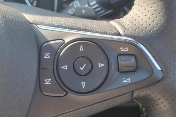 2019 Vauxhall Insignia 2.0 Turbo D BlueInjection SRi VX Line Nav Sports Tourer 5dr Diesel Auto Euro 6 (s/s) (170 ps) - Cloth/Leather, photo 18