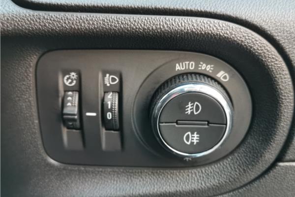 2019 Vauxhall Grandland X 2.0 Turbo D BlueInjection Elite Nav SUV 5dr Diesel Auto Euro 6 (s/s) (177 ps) - Leather, photo 21