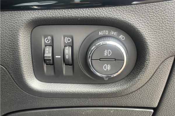 2019 Vauxhall Astra 1.4i Turbo GPF Elite Nav Hatchback 5dr Petrol Auto Euro 6 (s/s) (150 ps) - Leather, photo 20