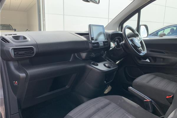 2020 Vauxhall Combo Life 1.2 Turbo Energy MPV 5dr Petrol Auto Euro 6 (s/s) (130 ps) - Cloth, photo 13