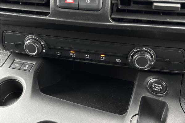 2021 Vauxhall Combo 1.5 Turbo D 2300 Edition Panel Van 4dr Diesel Auto L2 H1 Euro 6 (s/s) (130 ps) - Cloth, photo 15