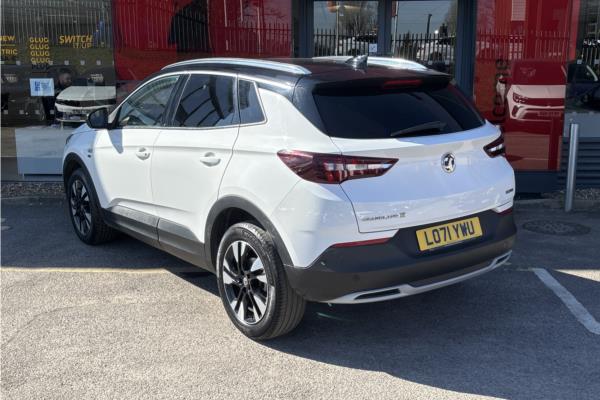 2022 Vauxhall Grandland X 1.2 Turbo Griffin Edition SUV 5dr Petrol Manual Euro 6 (s/s) (130 ps) - Harlekin Black, photo 6