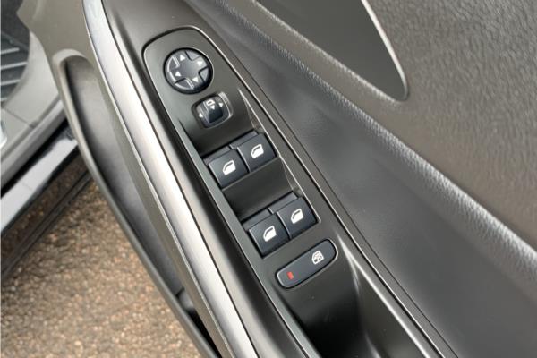 2020 Vauxhall Grandland X 1.6 13.2kWh Business Edition Nav Premium SUV 5dr Petrol Plug-in Hybrid Auto 4WD Euro 6 (s/s) Hybrid4 (300 ps) - Cloth/Leather, photo 21