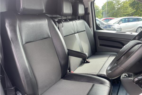 2020 Vauxhall Vivaro 1.5 Turbo D 2900 Dynamic Panel Van 6dr Diesel Manual L2 Euro 6 (s/s) (100 ps) - Cloth, photo 31