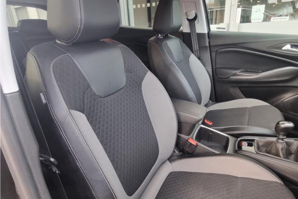 2018 Vauxhall Grandland X 1.2 Turbo Sport Nav Euro 6 (s/s) 5dr - Berson Black, photo 21