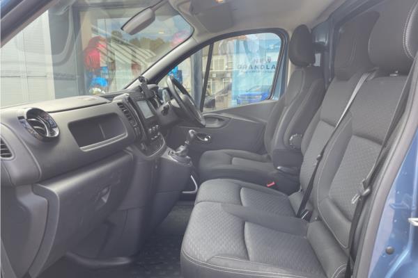 2019 Vauxhall Vivaro 1.6 CDTi 2900 BiTurbo ecoTEC Limited Edition Nav Panel Van 5dr Diesel Manual L2 H1 Euro 6 (s/s) (125 ps) - Cloth, photo 15