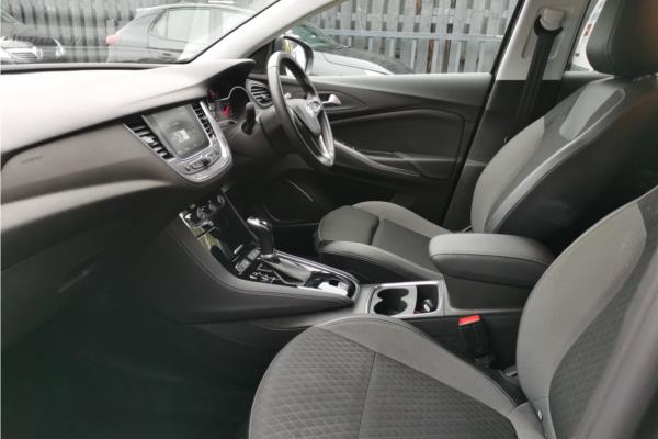 2021 Vauxhall Grandland X 1.2 Turbo Griffin Edition SUV 5dr Petrol Auto Euro 6 (s/s) (130 ps) - Cloth, photo 15