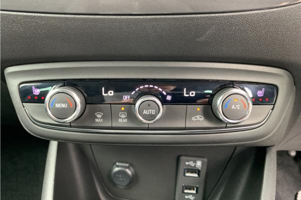 2021 Vauxhall Crossland 1.2 Turbo Elite SUV 5dr Petrol Auto Euro 6 (s/s) (130 ps) - Cloth, photo 16