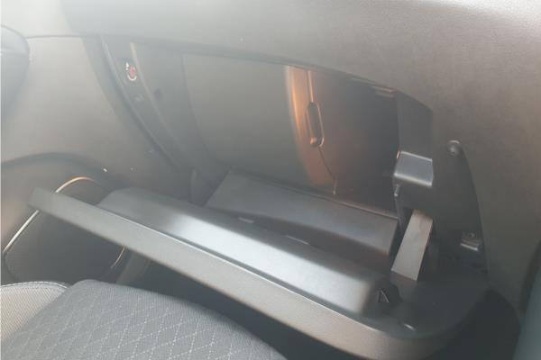 2019 Vauxhall Grandland X 1.2 Turbo SRi Nav SUV 5dr Petrol Auto Euro 6 (s/s) (130 ps) - Cloth, photo 26