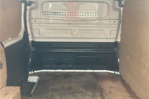 2018 VAUXHALL VIVARO - Cloth, photo 14