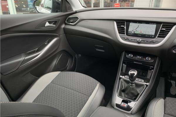 2021 Vauxhall Grandland X 1.2 Turbo Griffin Edition Euro 6 (s/s) 5dr - Cloth, photo 43