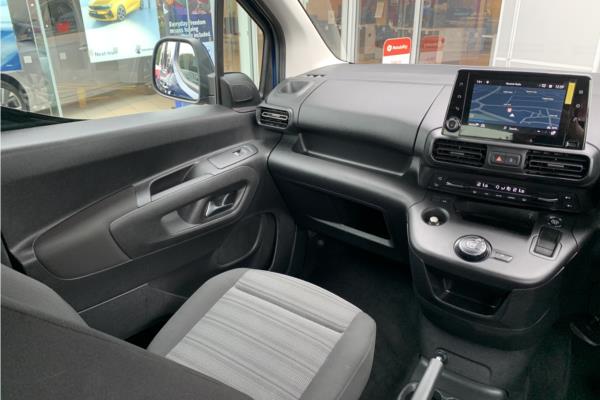 2020 Vauxhall Combo Life 1.2 Turbo Elite MPV 5dr Petrol Auto Euro 6 (s/s) (130 ps) - Cloth, photo 42