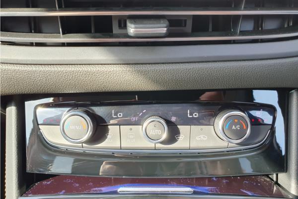 2023 Vauxhall Grandland 1.6 14.2kWh GSe SUV 5dr Petrol Plug-in Hybrid Auto AWD Euro 6 (s/s) (300 ps) - Berson Black, photo 15