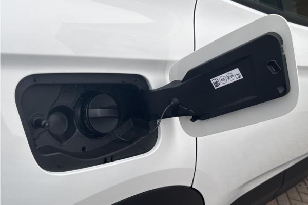2019 Vauxhall Grandland X 1.2 Turbo Elite Nav SUV 5dr Petrol Auto 8Spd Euro 6 (s/s) (130 ps) - Leather, photo 35