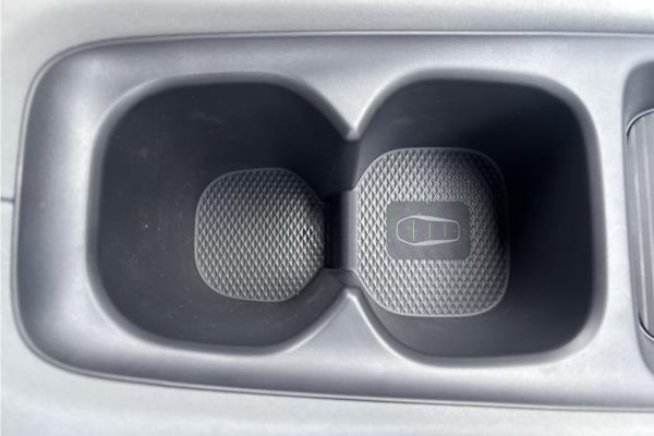 BYD Dolphin* Surf 5Dr 65kW Boost 43kWh Auto - Black+grey Vegn, photo 23