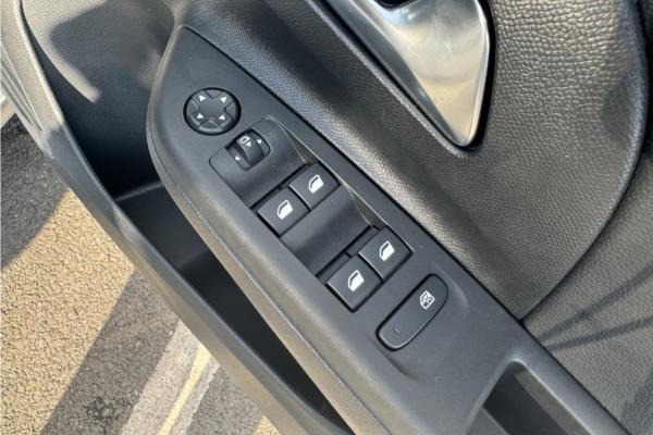 2024 Vauxhall Corsa-e 50kWh Elite Premium Hatchback 5dr Electric Auto (136 ps) - Captain Blue/Mistral Cloth/Leather effect, photo 22