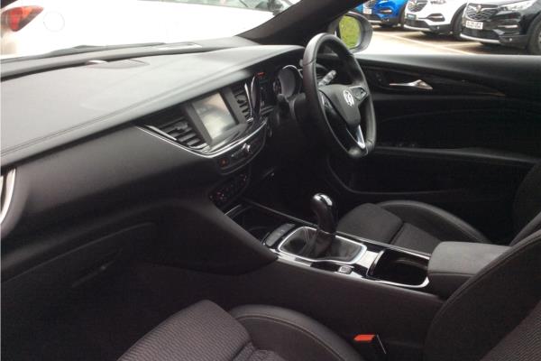 2019 Vauxhall Insignia 2.0 Turbo D BlueInjection SRi VX Line Nav Sports Tourer 5dr Diesel (s/s) (170 ps) - Cloth/Leather, photo 15