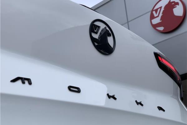 2022 Vauxhall Mokka-e 50kWh SRi Premium SUV 5dr Electric Auto (136 ps) - Cloth, photo 41