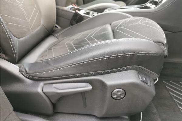 2024 Vauxhall Grandland 1.2 MHEV Ultimate SUV 5dr Petrol Hybrid e-DCT Euro 6 (s/s) (136 ps) - Black Alcantara, photo 29