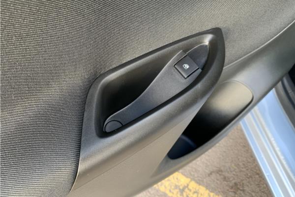 2020 Vauxhall Astra 1.2 Turbo SRi VX Line Nav Hatchback 5dr Petrol Manual Euro 6 (s/s) (145 ps) - Formula, photo 41