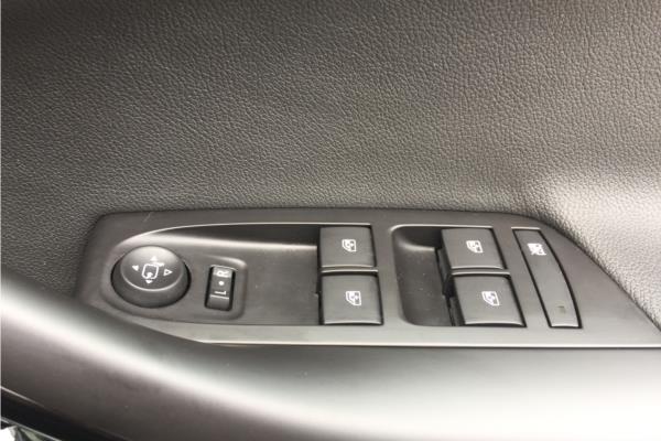 2019 Vauxhall Astra 5Dr 1.4T 150ps Griffin - Cloth Sienna/Jet Blk, photo 25