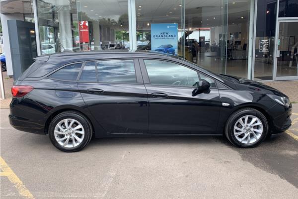 2019 Vauxhall Astra 1.6 CDTi ecoTEC BlueInjection Tech Line Nav Sports Tourer 5dr Diesel Euro 6 (s/s) (110 ps) - Cloth, photo 9