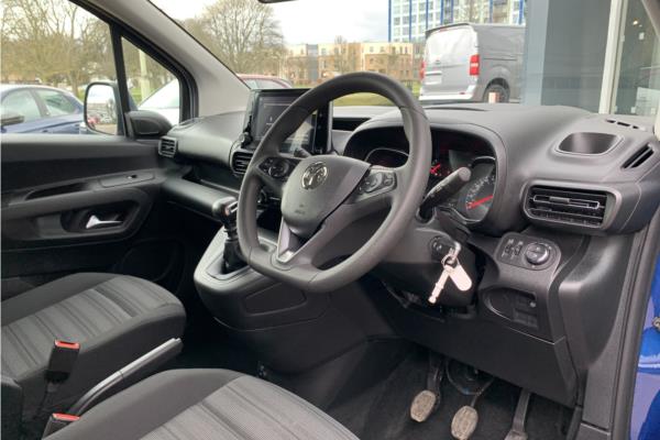 2020 Vauxhall Combo Life 1.2 Turbo GPF Energy MPV 5dr Petrol Manual Euro 6 (s/s) (7 Seat) (110 ps) - Cloth, photo 11