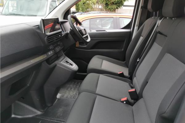 2024 Vauxhall Vivaro Electric 3100 75kWh Pro Panel Van 6dr Electric Auto SWB H1 (7.4kW Charger) (136 ps) - Curtiba Grey, photo 15