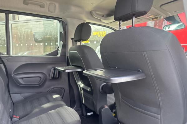 2021 Vauxhall Combo Life 1.5 Turbo D SE XL MPV 5dr Diesel Manual Euro 6 (s/s) (7 Seat) (100 ps) - Cloth, photo 38