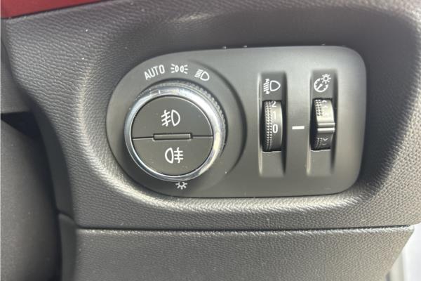 2021 Vauxhall Mokka 1.2 Turbo SRi Nav Premium SUV 5dr Petrol Auto Euro 6 (s/s) (130 ps) - TRIM GS LINE / FABR LEATH RED, photo 21