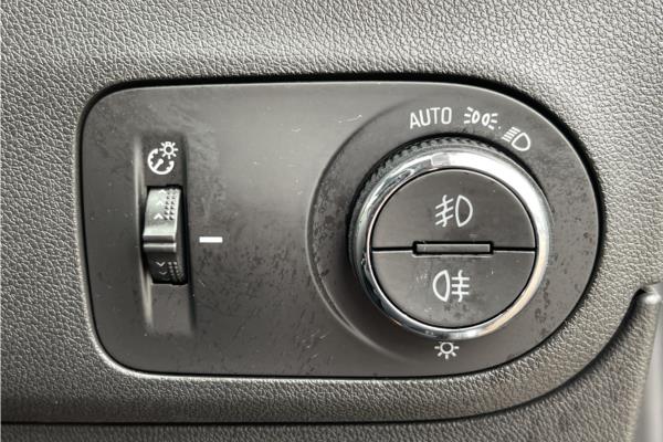 2022 Vauxhall Crossland 1.2 Turbo Ultimate SUV 5dr Petrol Auto Euro 6 (s/s) (130 ps) - Cloth, photo 21