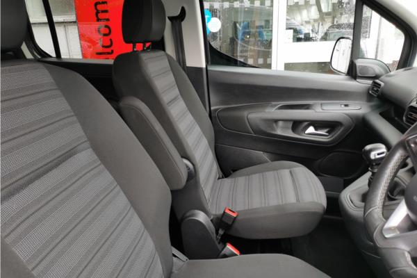 2021 Vauxhall Combo Life 1.5 Turbo D SE MPV 5dr Diesel Manual Euro 6 (s/s) (7 Seat) (100 ps) - Cloth, photo 34