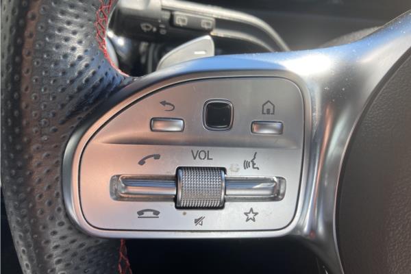 Non Franchise 2019 MERCEDES-BENZ A 200 D AMG LINE PREMIUM - Leather, photo 17