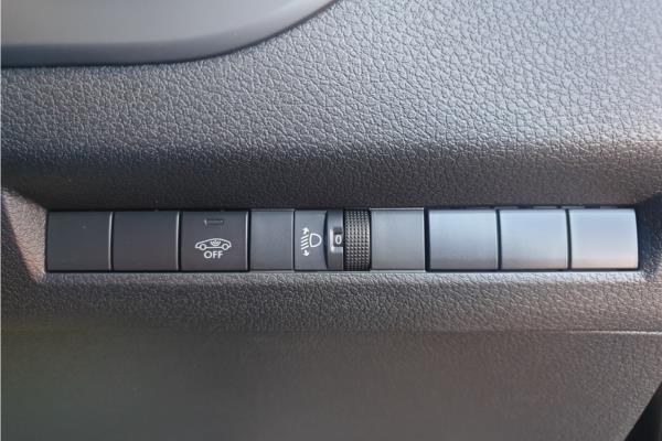 2024 Vauxhall Vivaro-e Life 50kWh Combi MPV 5dr Electric Auto LWB (9 Seat, 11kW Charger) (136 ps) - Curitiba Triton, photo 21