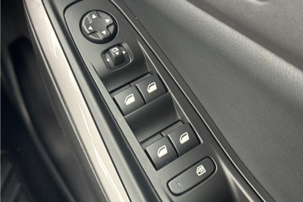 2023 Vauxhall Grandland 1.2 Turbo GS SUV 5dr Petrol Manual Euro 6 (s/s) (130 ps) - Cloth, photo 22